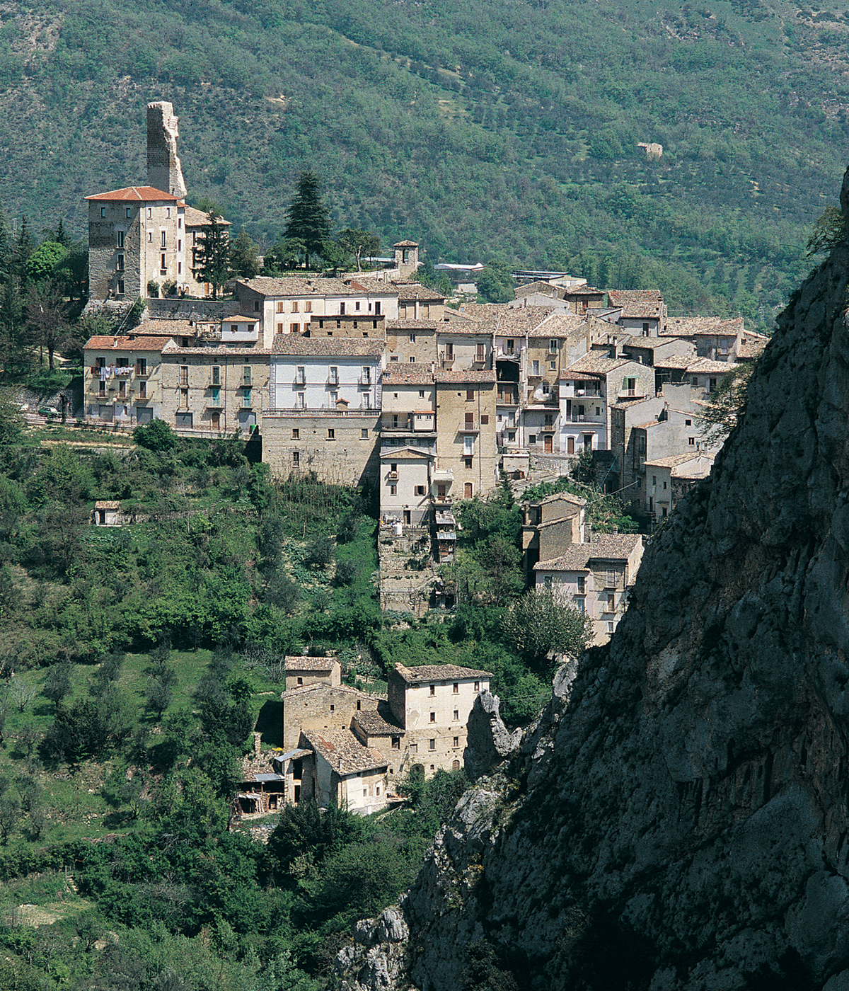 Valle del Sagittario intende promuovere i prodotti locali nella consapevolezza della loro particolarità genuinità e qualità.